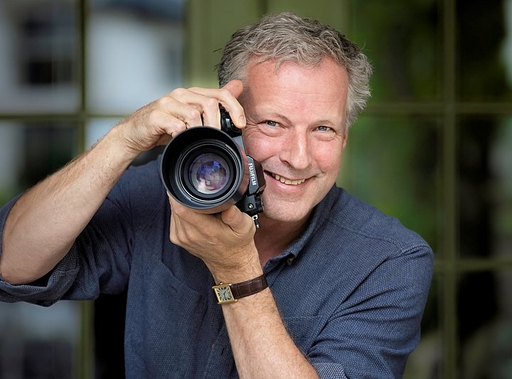 Capturing Legacy: How to Take the Best Family Photographs in Later Life