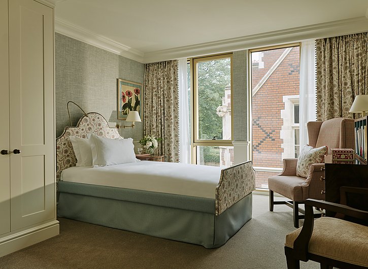 KYNHurlinghamb premium bedroompink landscape 