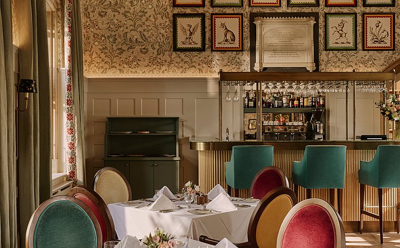 KYN Hurlingham The Great Room Detail LightsOn 