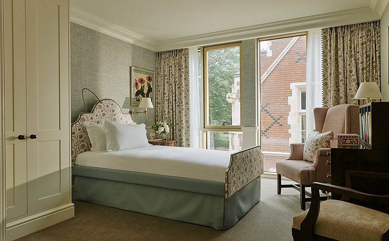 KYNHurlinghamb premium bedroompink landscape 