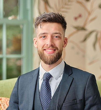 KYNBickley HospitalityManager ThomasGoddard headshot crop 