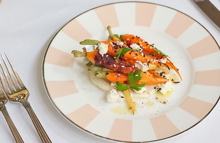 KYNHurlingham Starter  Roast carrots with sesame seeds, feta and yogurt (1) 