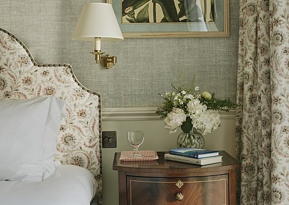 KYNHurlinghamb premium bedroompink bedsidetable 